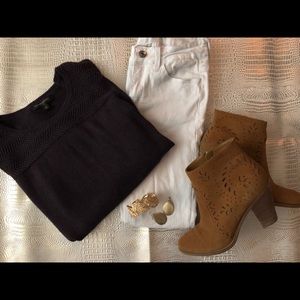 Medium Plum Banana Republic Sweater